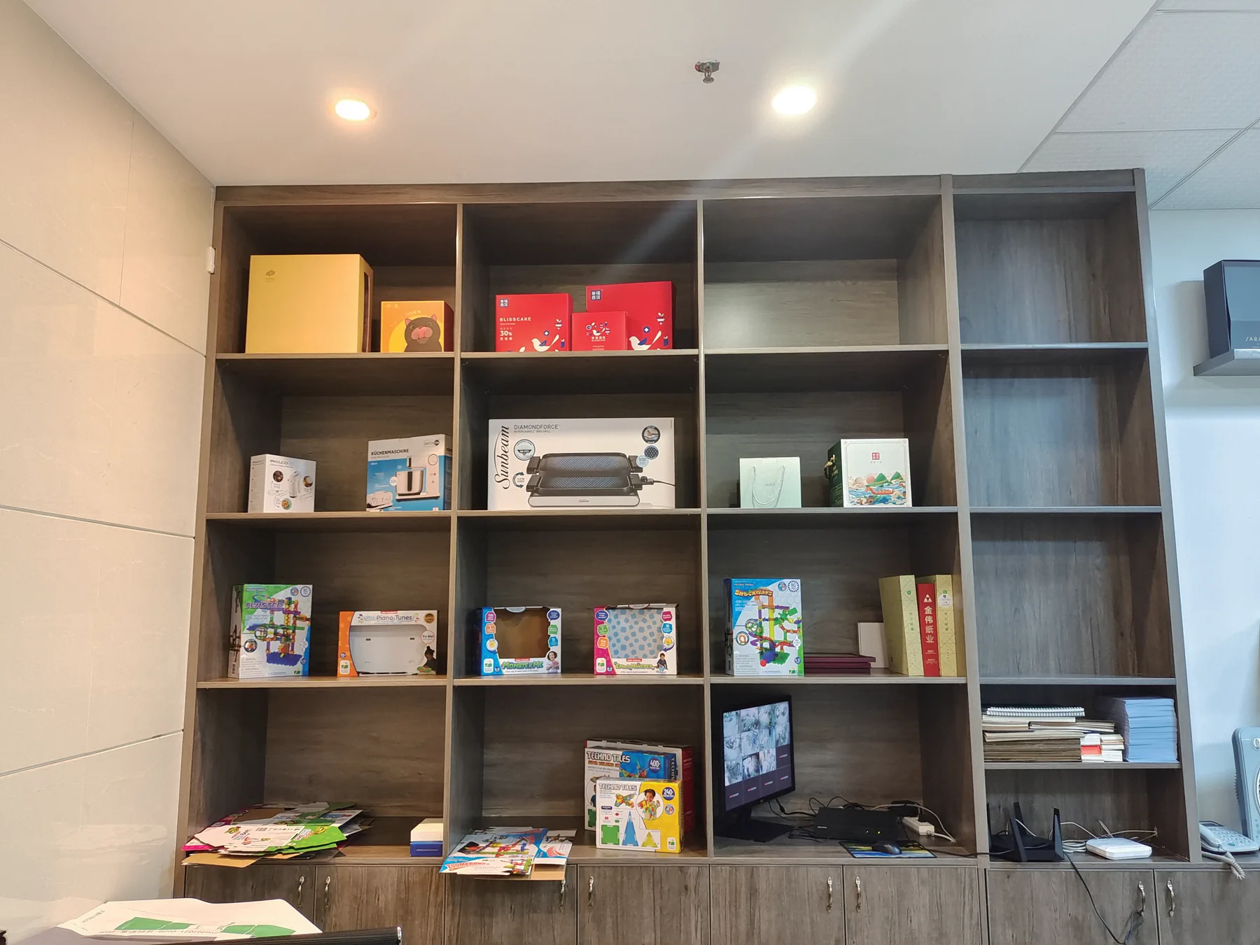 丽浩源产品样品陈列区